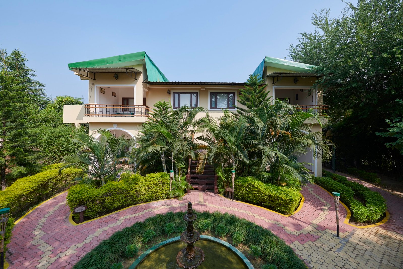 Acorn Hideaway Resort & Spa Jim Corbett