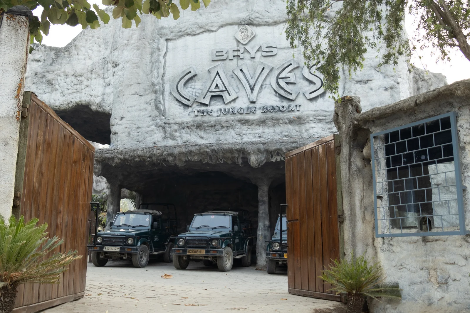 Brys Caves Resort Side Image 2