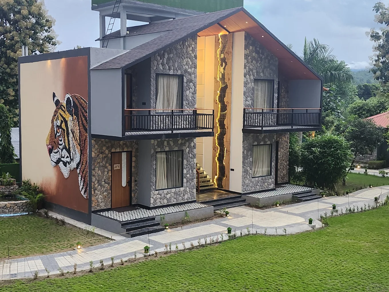 Corbett Machaan Resort Side Image 2