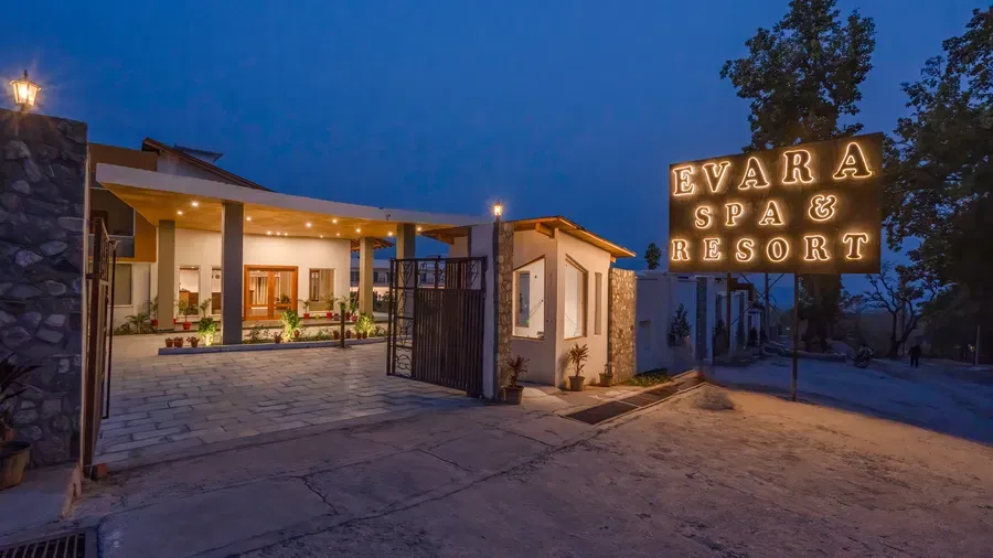 Evara Resort & Spa