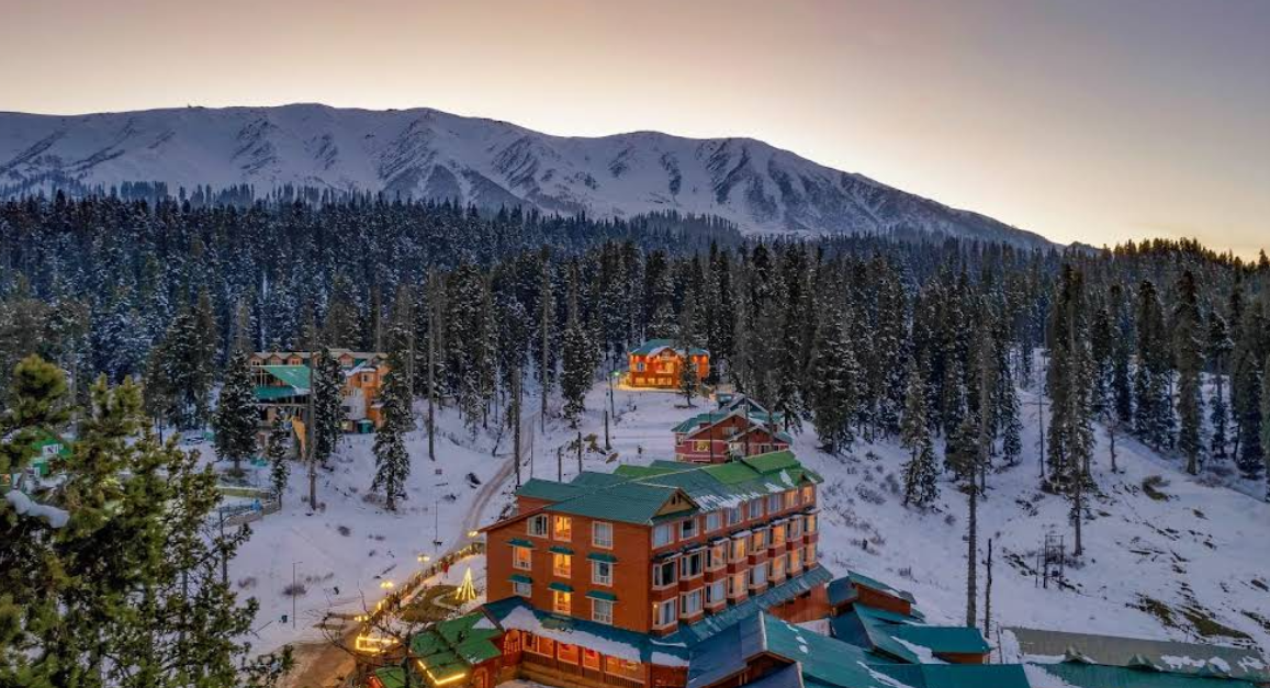 Grand Mumtaz Resorts Gulmarg Side Image 2