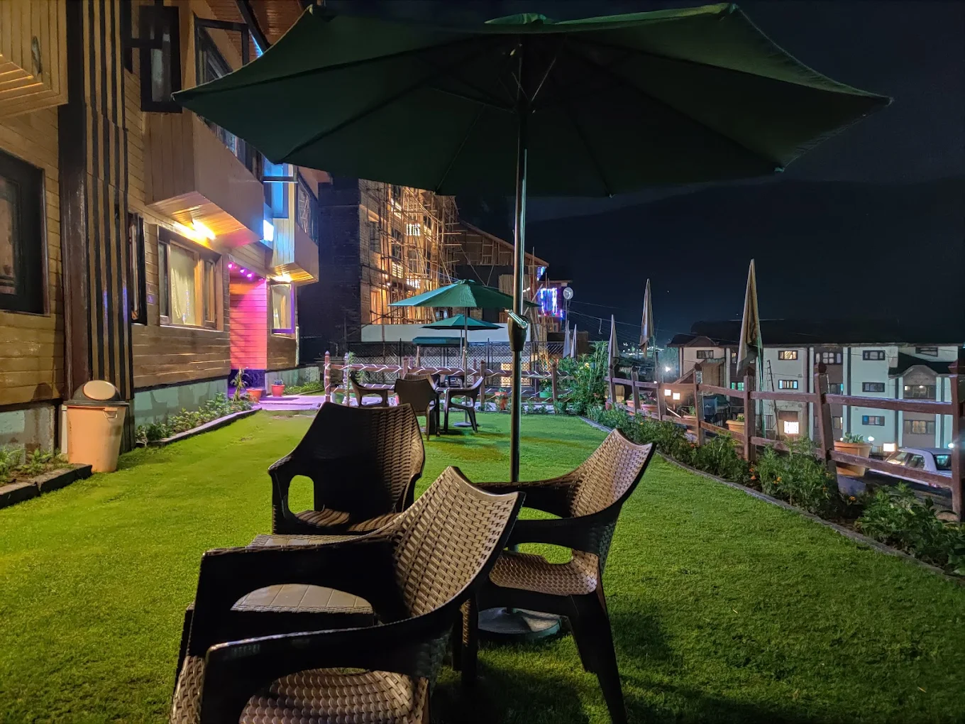 Hotel Affarwat Gulmarg Side Image 2