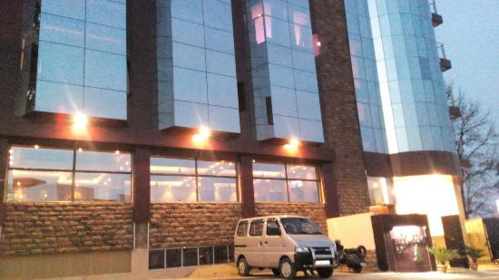 Hotel Blue Mount Nx1 & Restaurant Shillong