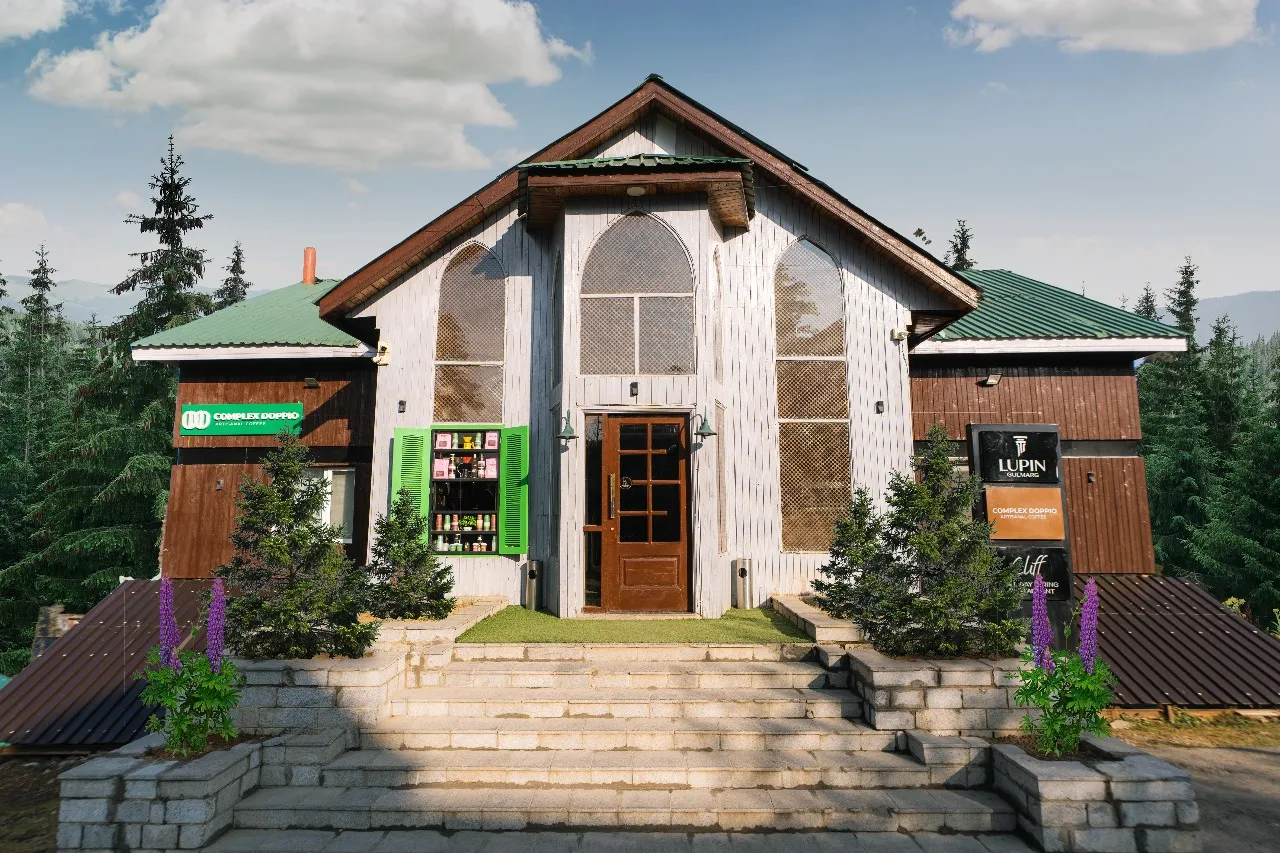 Hotel Lupin Gulmarg Side Image 1