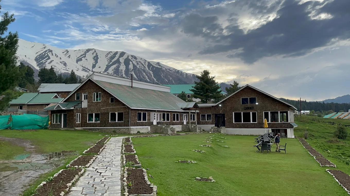 Hotel Nedous Gulmarg