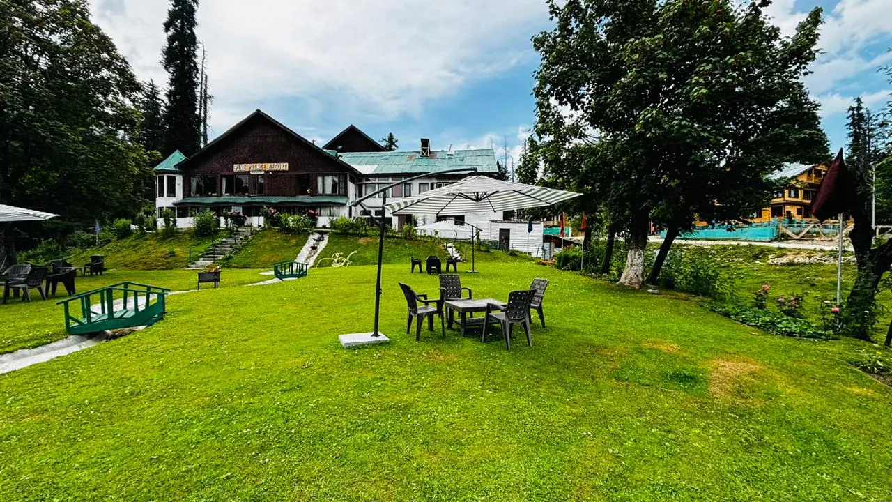 Hotel Pine Palace Resort Gulmarg