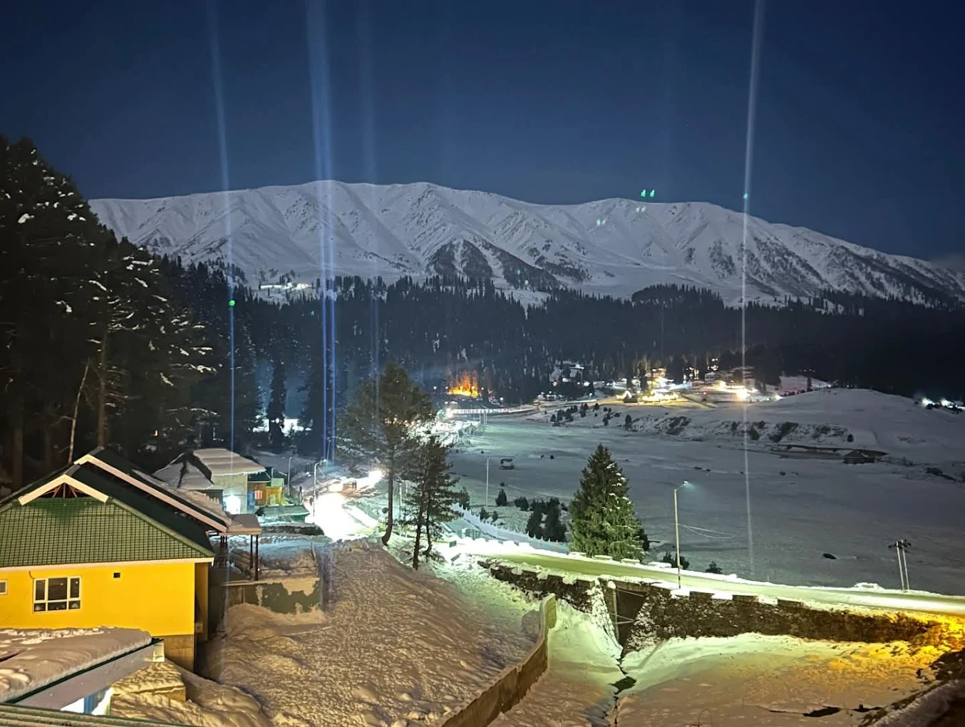 Hotel Sahara Gulmarg Side Image 2