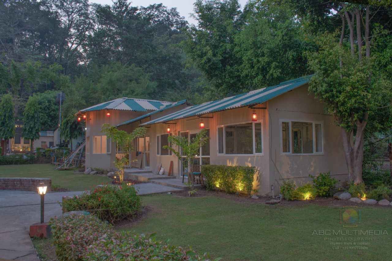 La Perle River Resorts Side Image 1