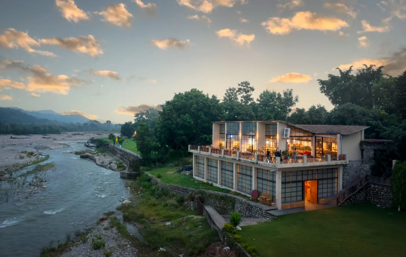 Manu Maharani Resorts & Spa