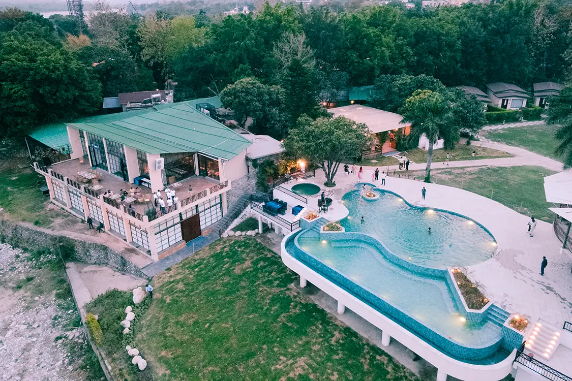 Manu Maharani Resorts & Spa Side Image 1