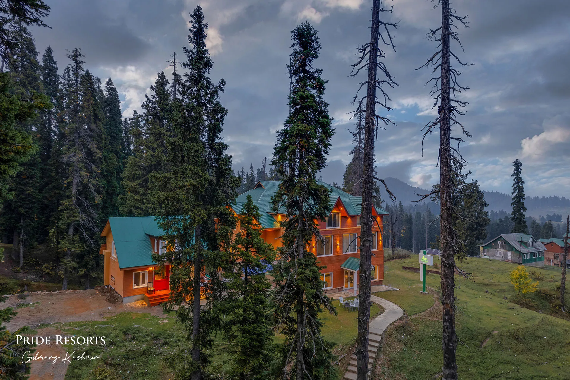 Pride Resort Gulmarg Side Image 1