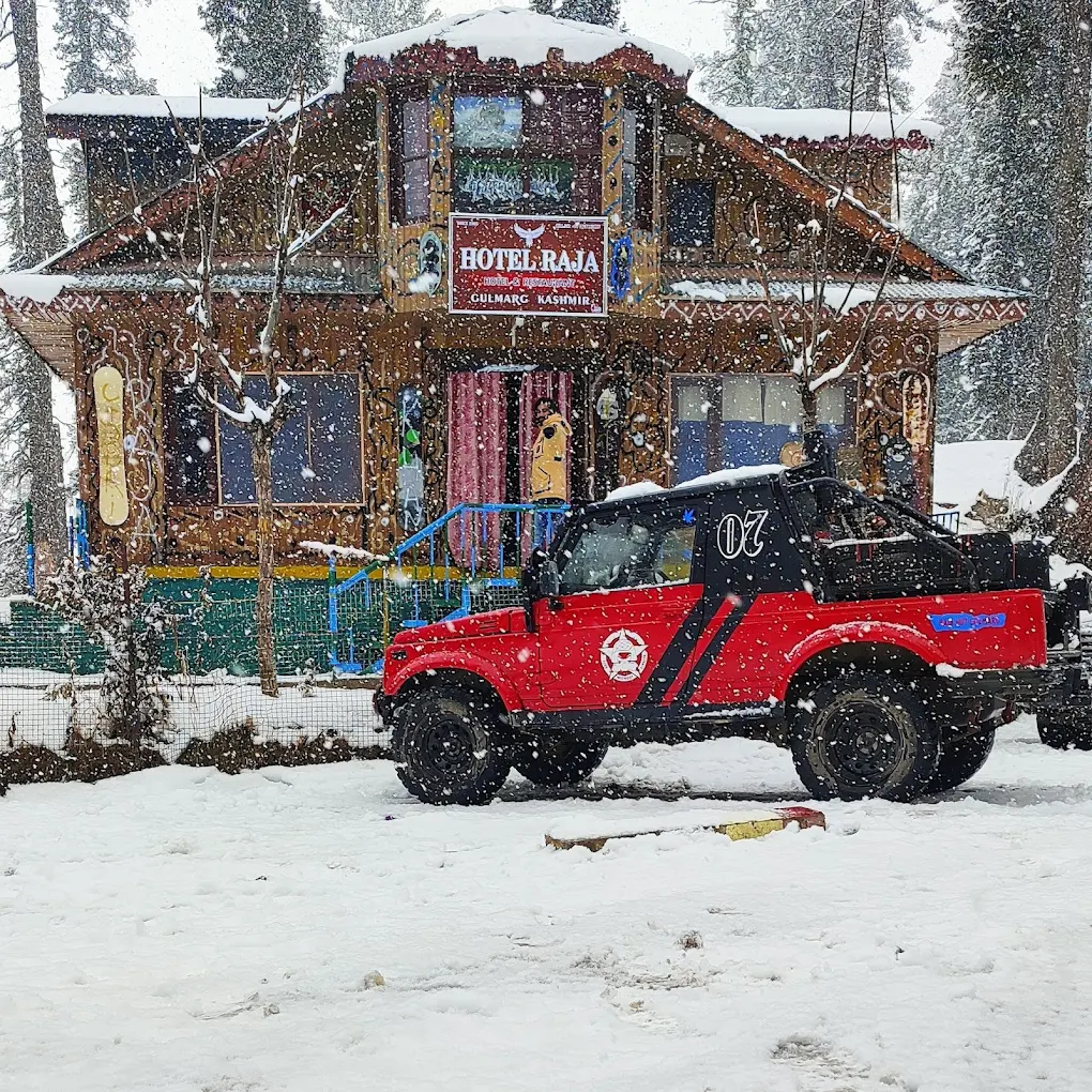 Raja Hut Gulmarg Side Image 2