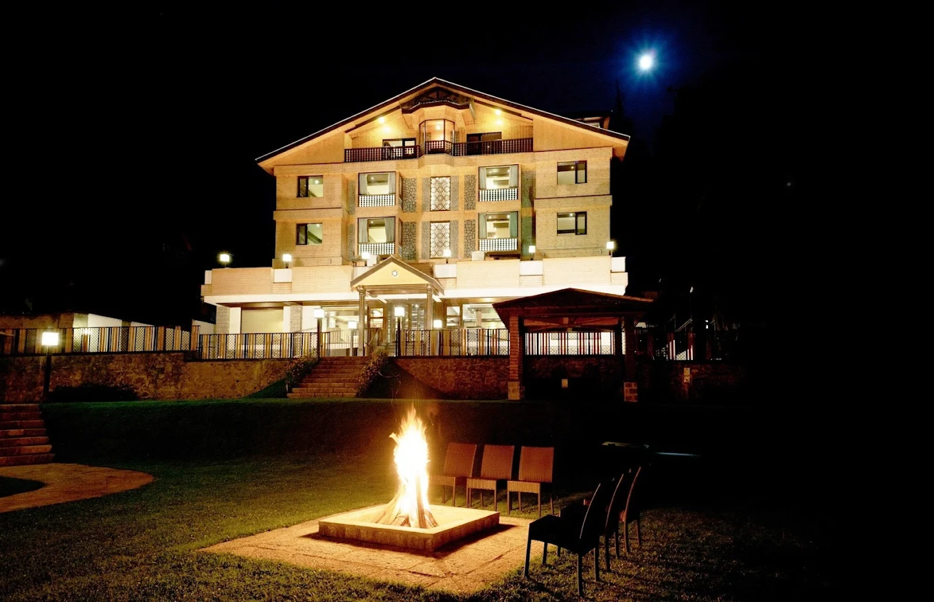 The Vintage Gulmarg Side Image 1