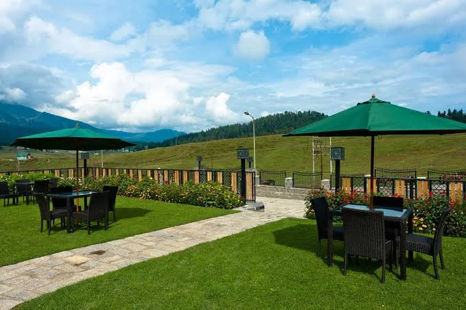 The Vintage Gulmarg Side Image 2