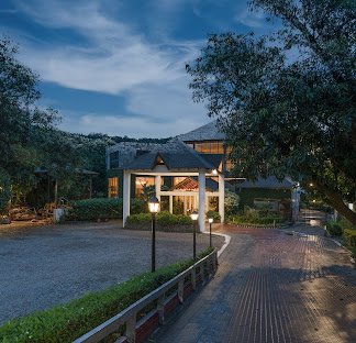 Wood Castle Spa & Resort